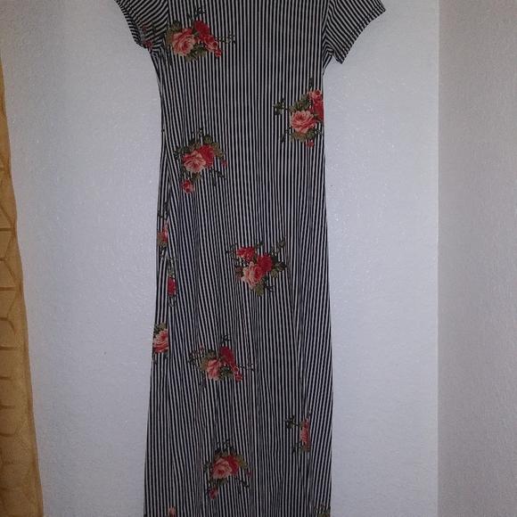 Stripped Floral Maxi Dress - Picture 1 of 1